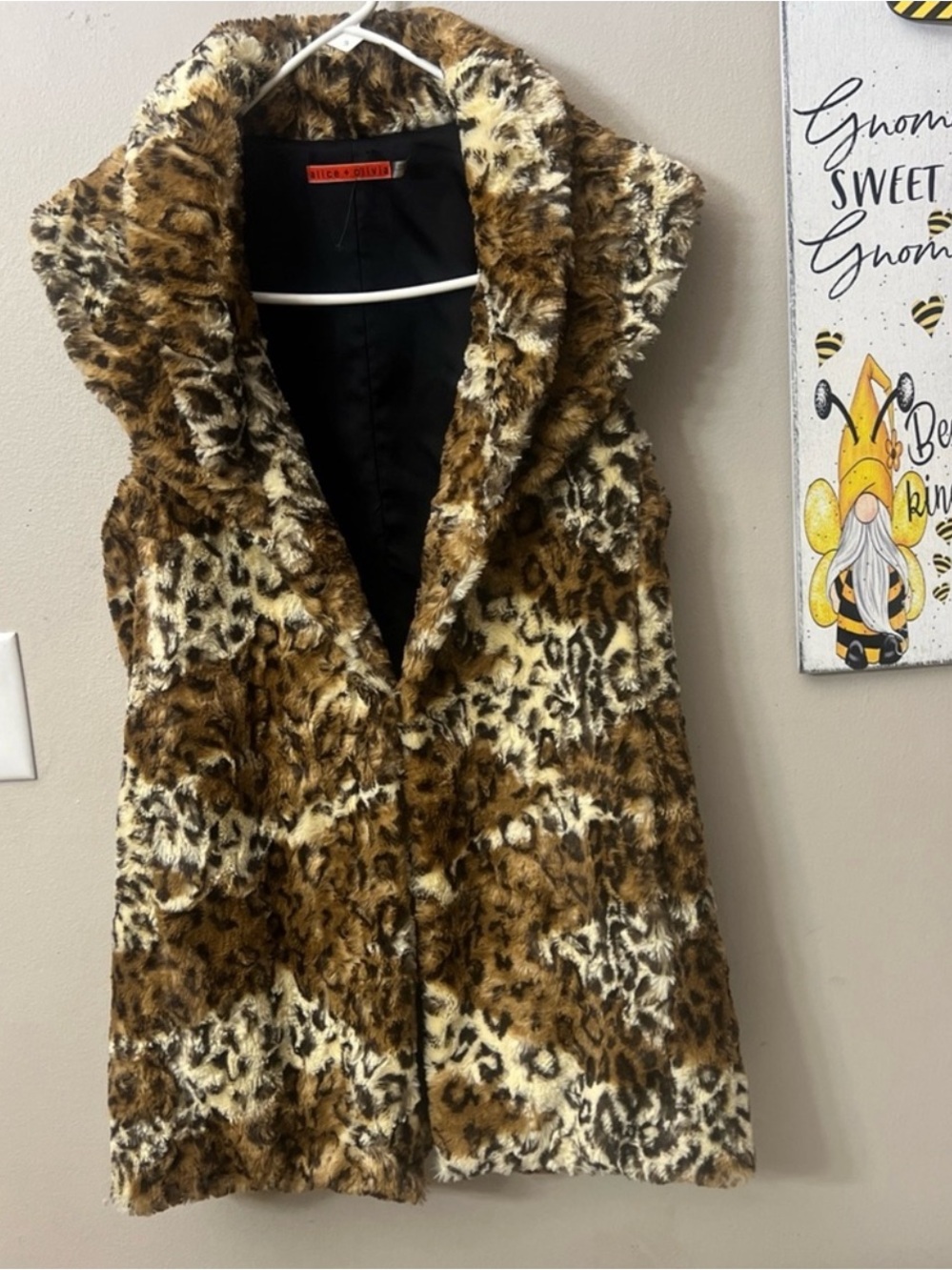 Alice + Olivia Animal Print Faux Fur Vest M